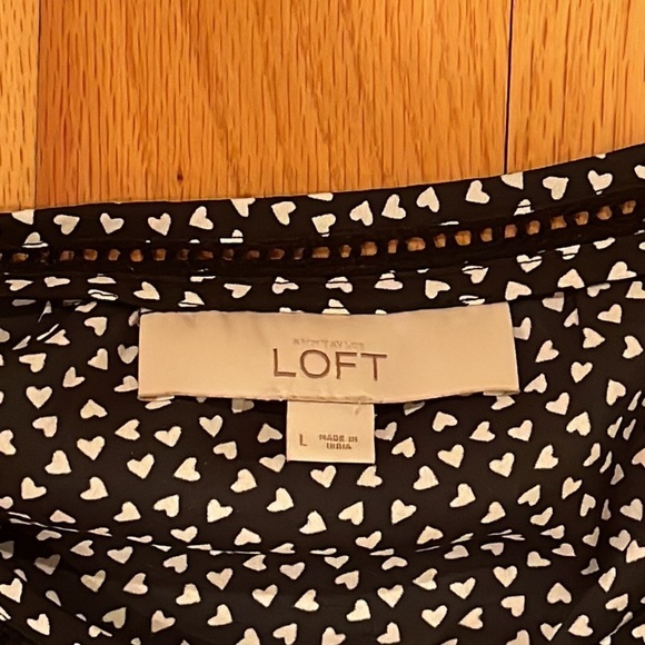 LOFT Women’s Blouse with Hearts Size L - Picture 2 of 3